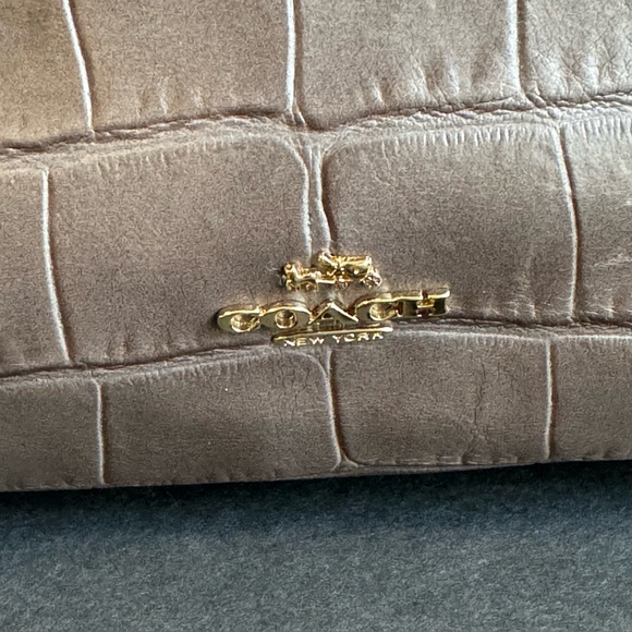 Coach Gramercy Satchel Bag Croc Embossed Leather Gray Mink Crossbody Tote Purse - Picture 3 of 11